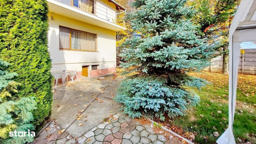 Casă cu 5 camere cu Teren 1500 Mp în Hălchiu