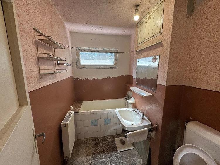 Apartament cu 2 camere semidecomandat în Govândari