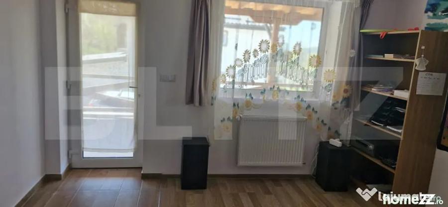Casă cu 2 camere cu Teren 1000 Mp în Central