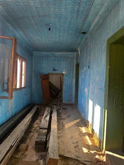 Casă individuală cu 2 camere cu Teren 4000 Mp în Budureasa