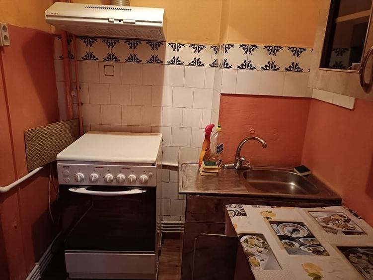 Garsonieră semidecomandată în Micro 19