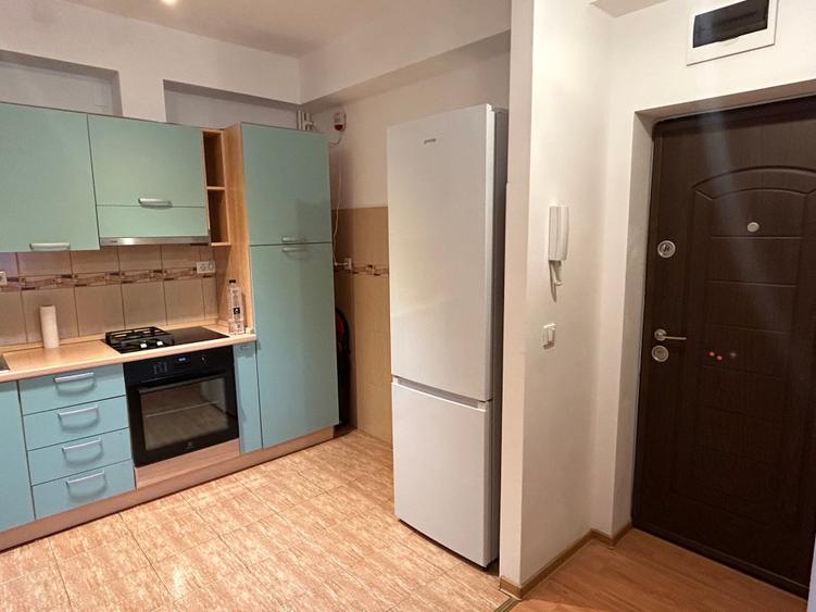 Apartament cu 3 camere în Torontalului
