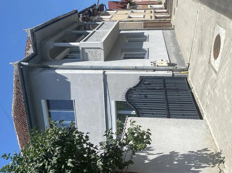 Casă cu Teren 500 Mp în Central
