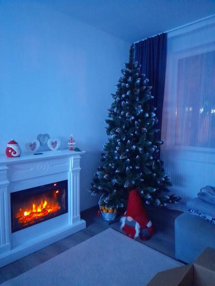 Apartament cu 4 camere decomandat în Cotroceni