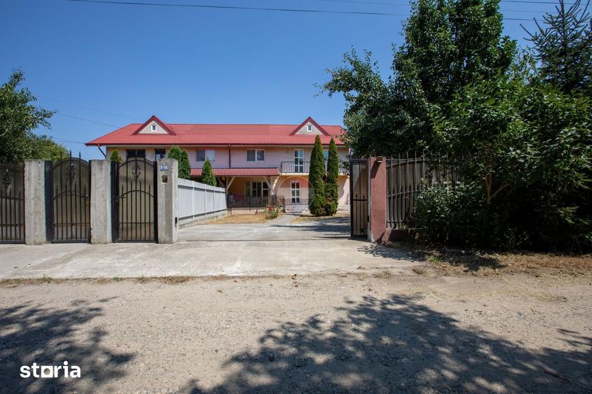 Casă cu 6 camere cu Teren 998 Mp în Hemeiuș
