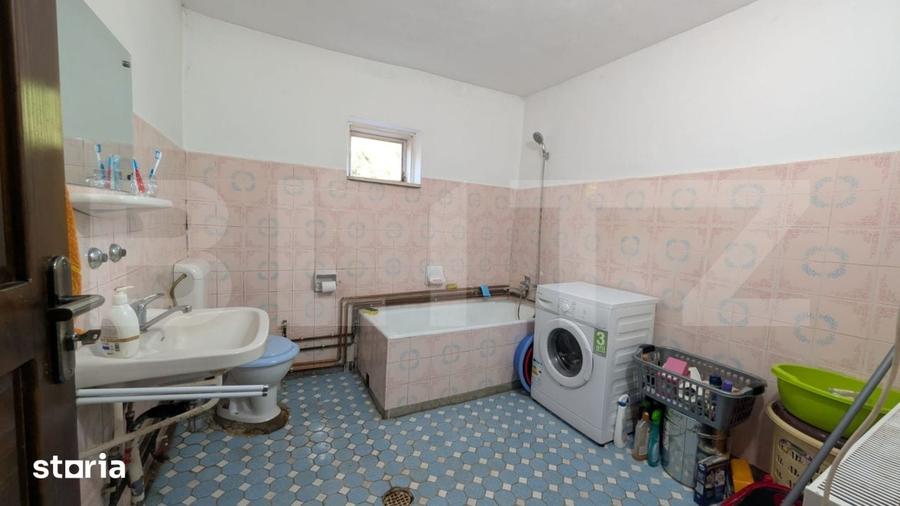 Casă cu 3 camere cu Teren 2180 Mp în Central