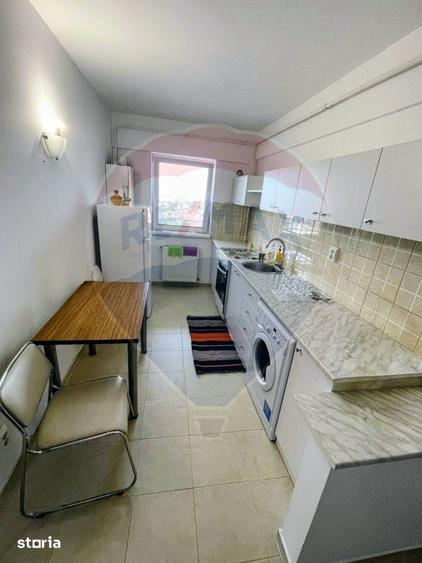 Apartament cu 2 camere decomandat în Galata