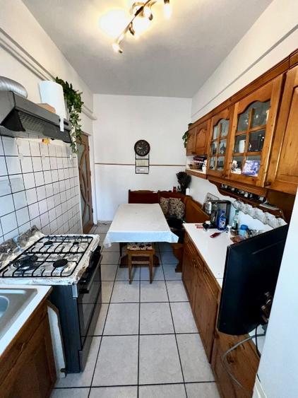 Apartament cu 2 camere decomandat în Moroasa 1