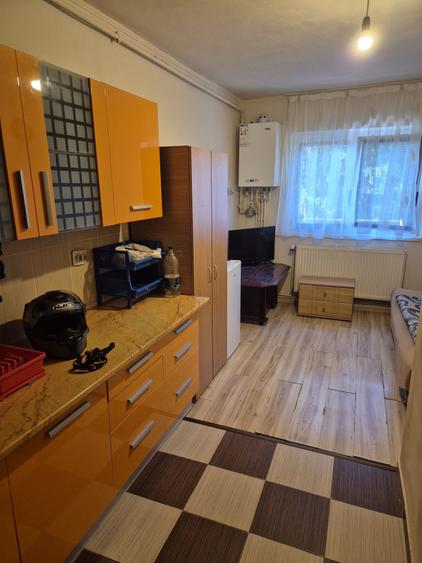 Garsonieră semidecomandată în Lazaret