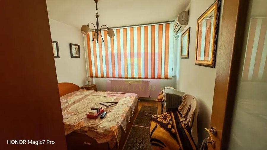 Apartament cu 2 camere semidecomandat în Lacul Tei