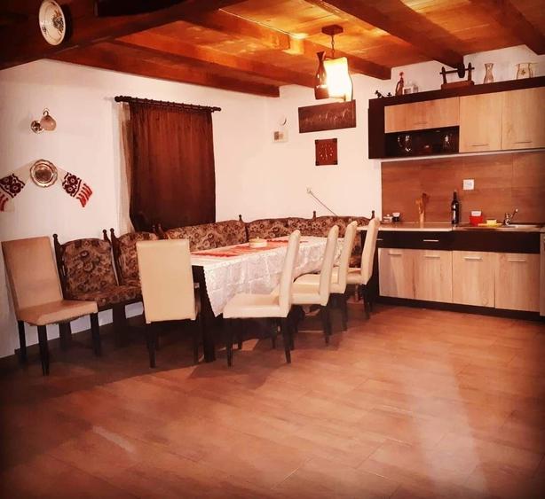 Casă cu 3 camere în Beclean