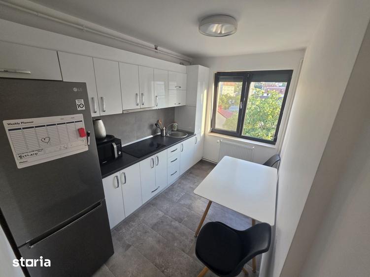 Apartament cu 2 camere semidecomandat în Central
