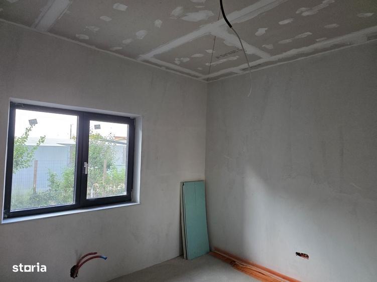 Casă cu 4 camere în Cumpăna
