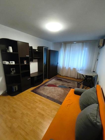 Apartament cu 2 camere decomandat în Brătianu