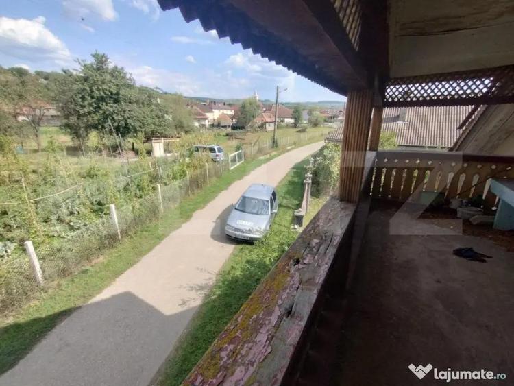 Casă cu 3 camere cu Teren 800 Mp în Central