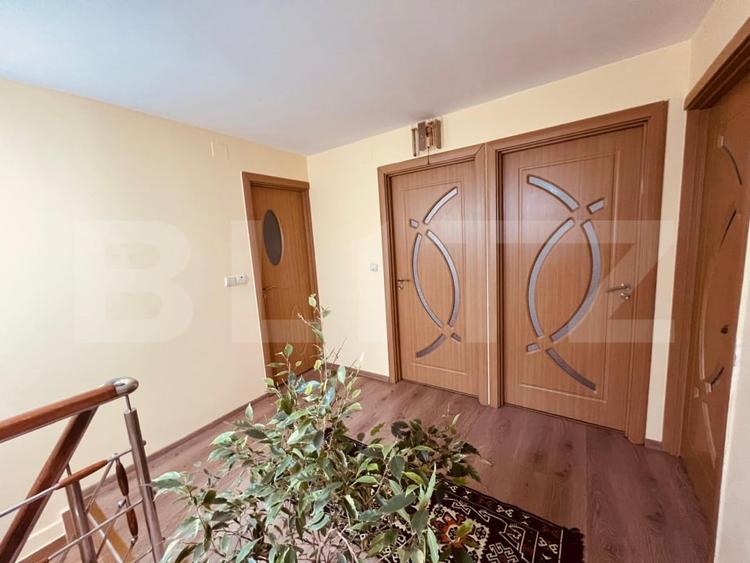 Casă individuală cu 4 camere cu Canalizare în Malu Mare