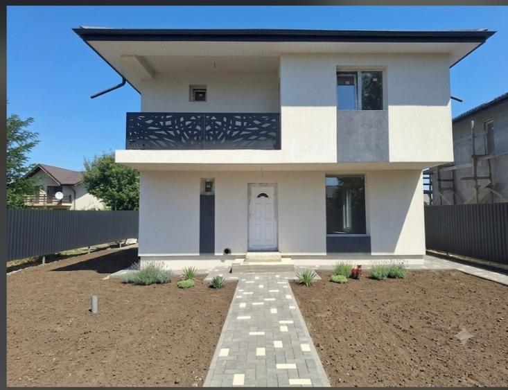 Casă individuală cu 4 camere cu Canalizare în Clinceni