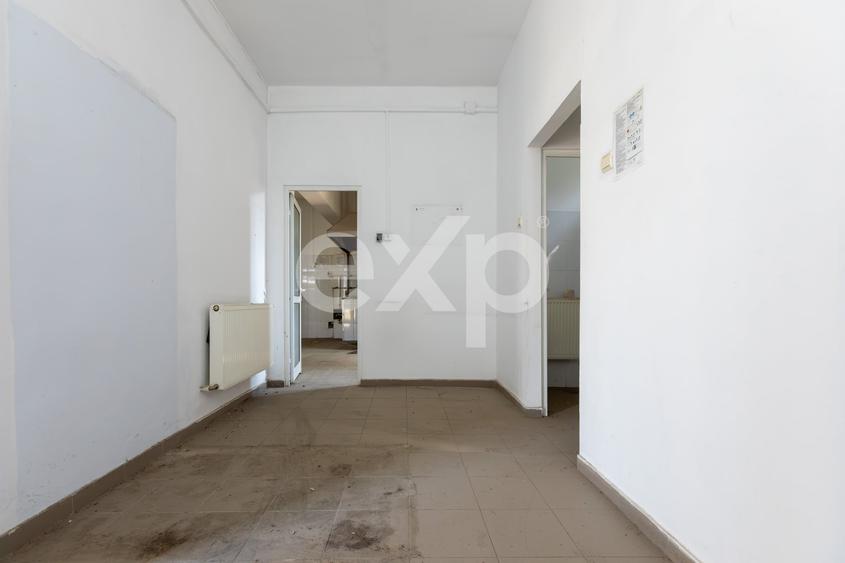 Spațiu comercial, de 840 mp, în CFR