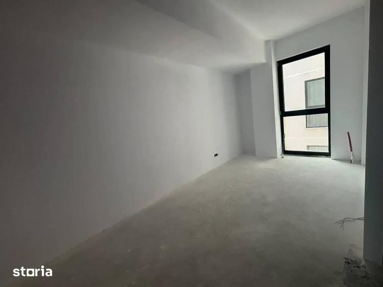 Apartament cu 3 camere în Centrul Civic