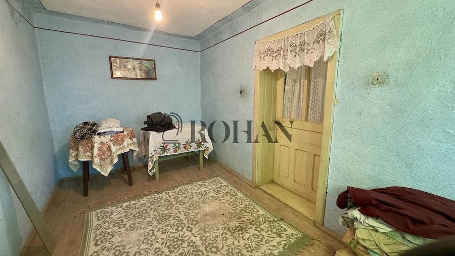 Casă cu 2 camere cu Teren 2015 Mp în Cricău