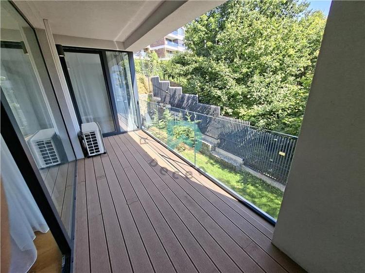 Apartament cu 3 camere decomandat în Drumul Poienii