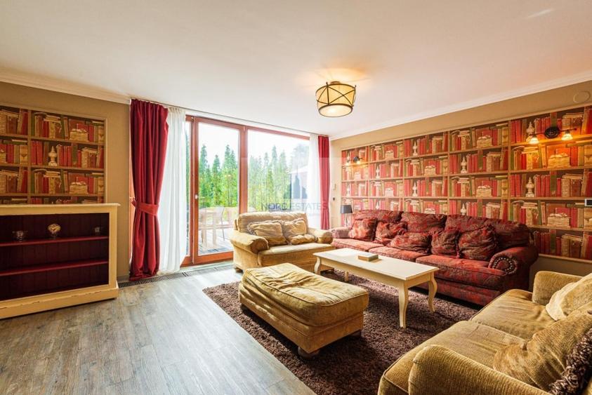 Apartament cu 4 camere, mobilat în Poiana Brașov