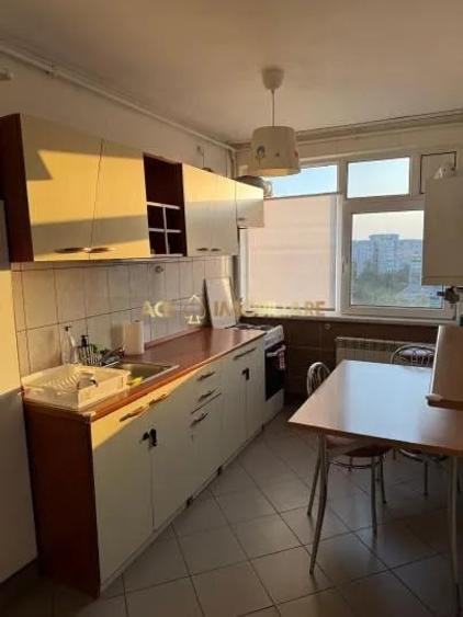 Apartament cu 2 camere decomandat, mobilat în Baba Novac