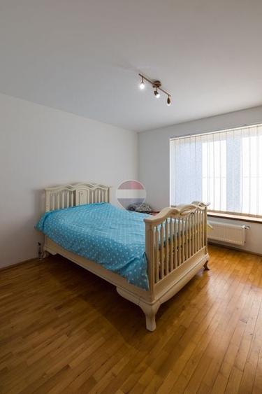 Casă individuală cu 4 camere cu Teren 700 Mp în Dârste