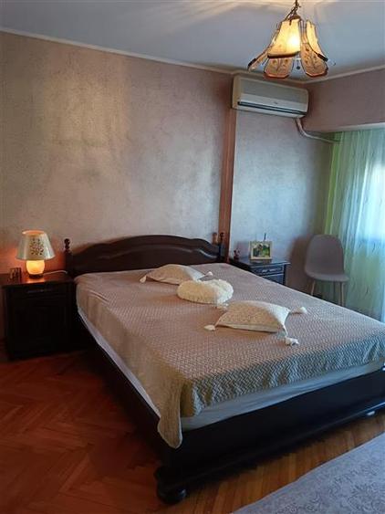 Vanzare apartament 4 camere-Bd. Decebal - 11