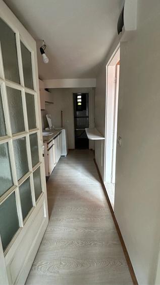Apartament cu 2 camere decomandat în Medicină