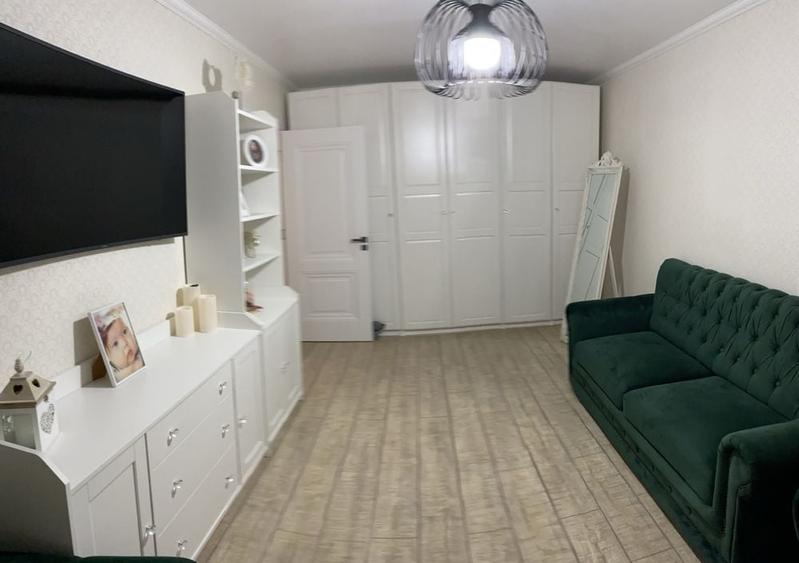 Apartament cu 3 camere decomandat în Valea Aurie
