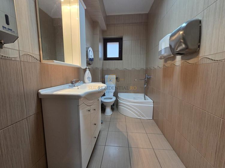 Apartament cu 4 camere decomandat în Olteniței