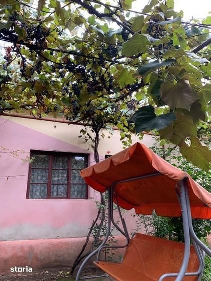 Casă cu 4 camere cu Teren 90 Mp în Pomezeu