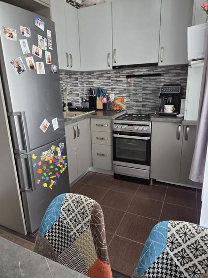 Apartament cu 2 camere semidecomandat în Florești