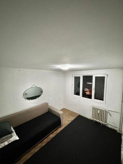 Apartament cu 2 camere decomandat în Titan