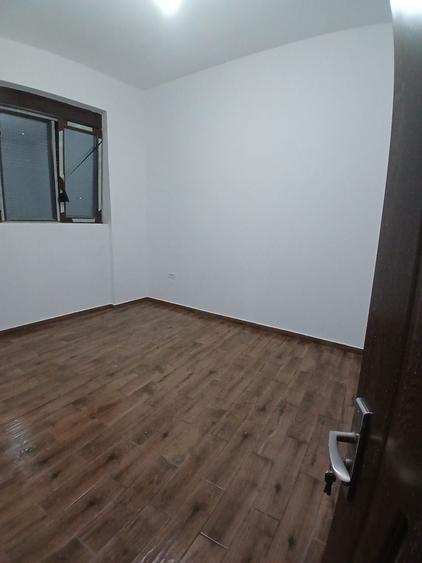 Apartament cu 3 camere semidecomandat în Ultracentral