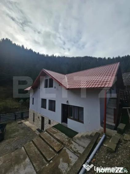 Casă cu 6 camere cu Teren 1565 Mp în Popești
