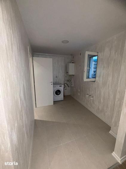 Apartament cu 3 camere decomandat în Ștefăneștii de Jos