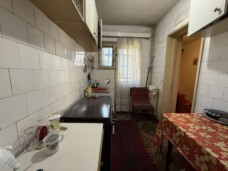 Apartament cu 3 camere decomandat în Ultracentral