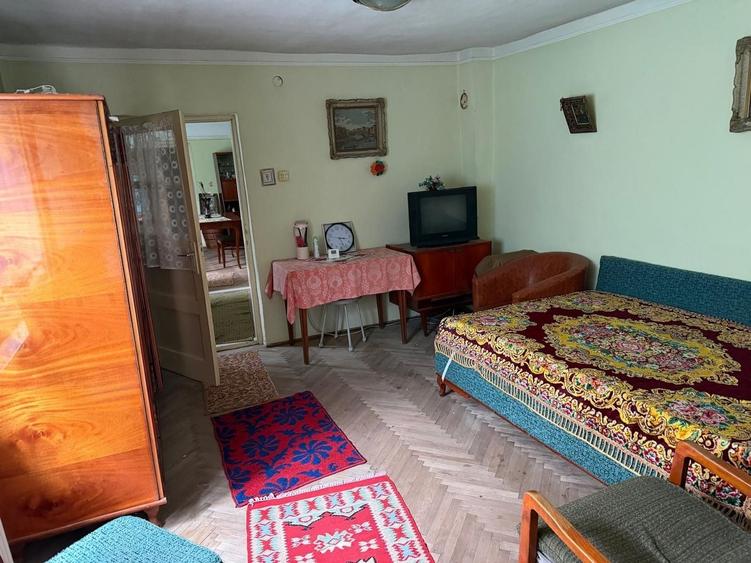 Casă individuală cu 4 camere cu Canalizare în Tomis II