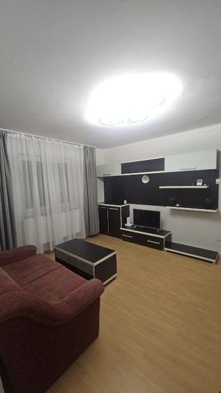 Apartament cu 2 camere semidecomandat, mobilat în Giurgiului