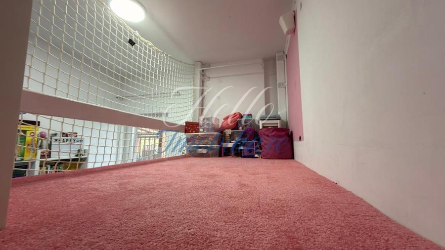 Apartament cu 3 camere semidecomandat în Florești