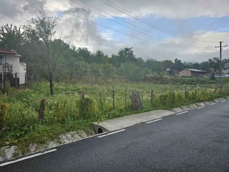 Casă cu 5 camere în Mărunțișu