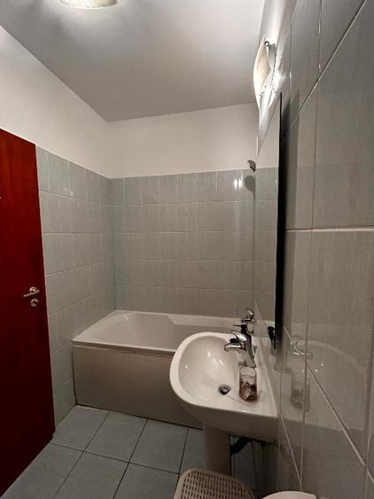 Apartament cu 2 camere, mobilat în Titan