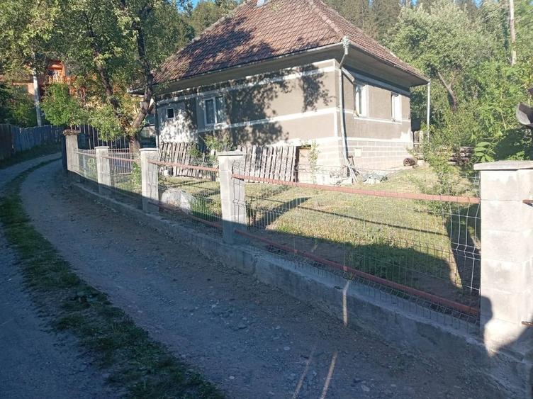 Casă cu 3 camere în Scărișoara