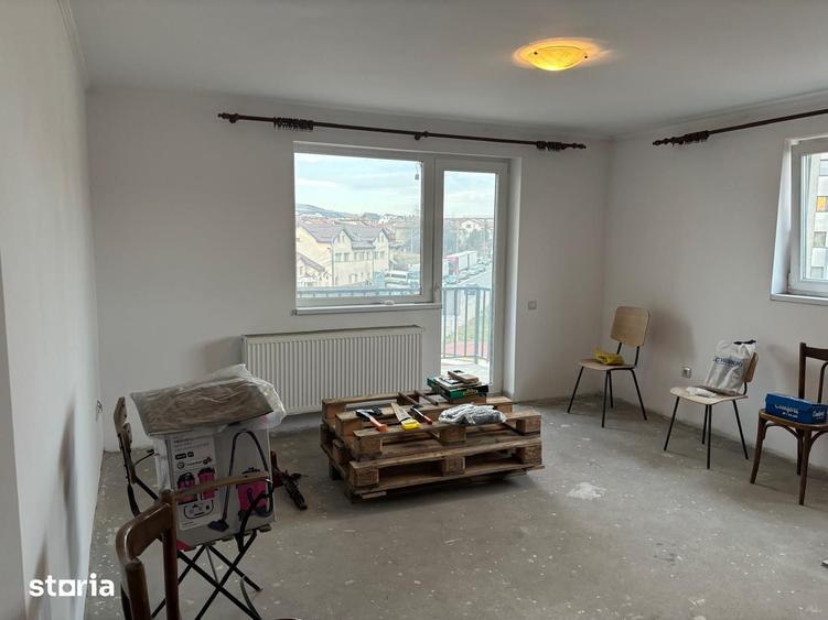 Apartament cu 3 camere în Dâmbul Rotund