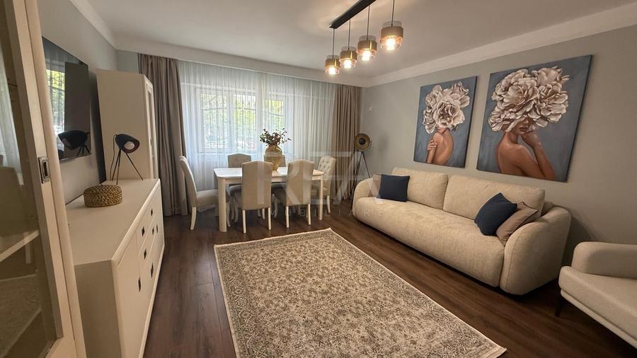 Apartament cu 3 camere decomandat, mobilat în Unirii