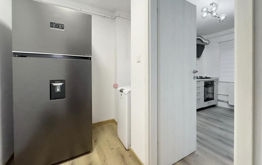 Apartament cu 4 camere decomandat, mobilat în Centrul Civic