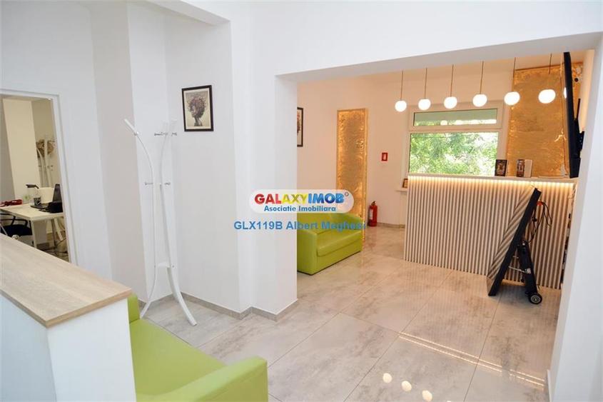 Casă cu 8 camere cu Teren 293 Mp în Blumăna