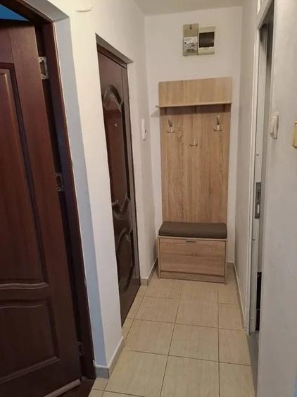 Garsonieră decomandată, mobilată în Târgu Cucu